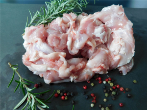 MIĘSO GULASZOWE Z KRÓLIKA SUROWE (około 0,50 kg) - AMCIU (NA ZAMÓWIENIE)