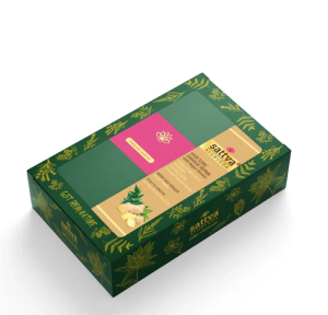 ZESTAW PREZENTOWY WCIERKA ODBUDOWUJĄCA Z WEGAŃSKA KERATYNĄ + SZCZOTKA DO MASAŻU GŁOWY - SATTVA